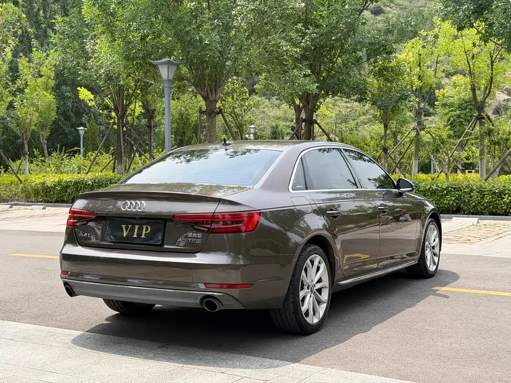 Audi A4L 2017 — фото 17