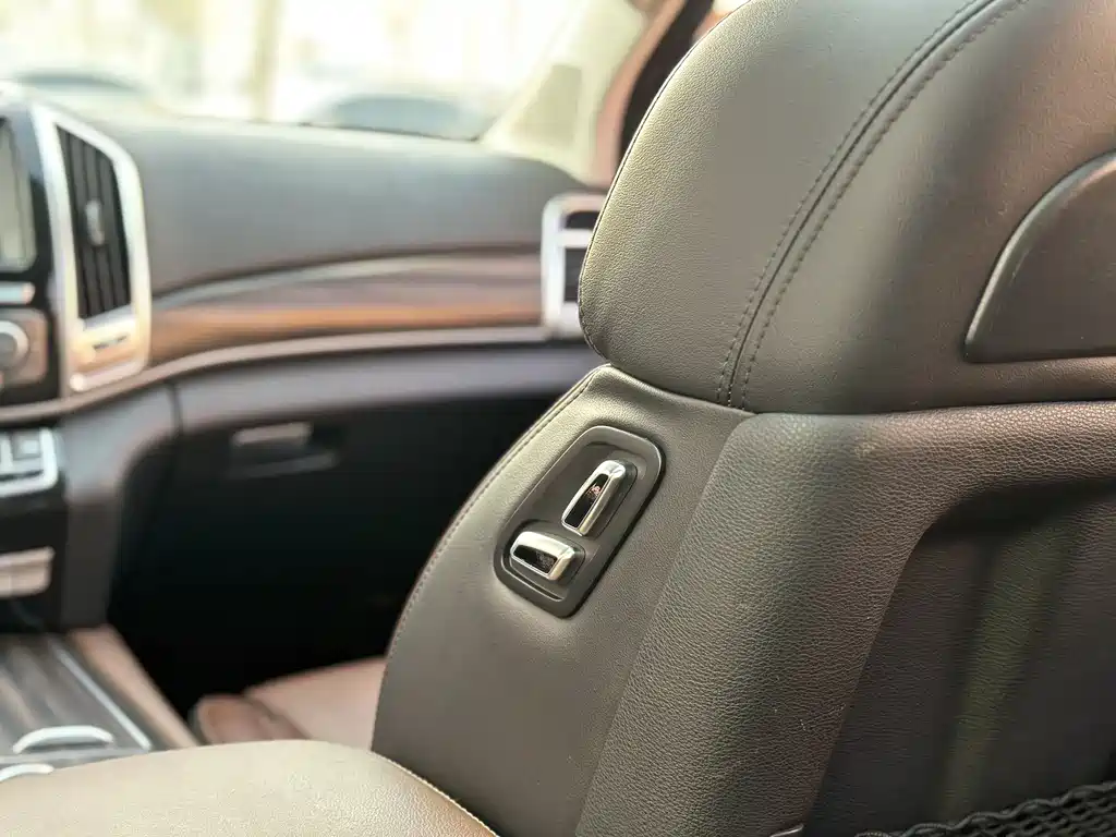 Haval H9 2018 — фото 12