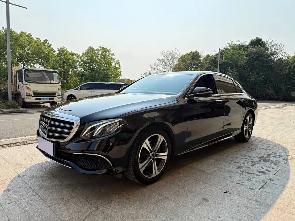 Mercedes-Benz E-Class 2018 — фото 1