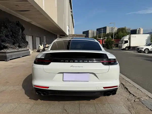 Porsche Panamera 2018