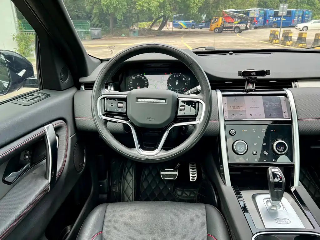 Land Rover Discovery Sport 2023 — фото 14