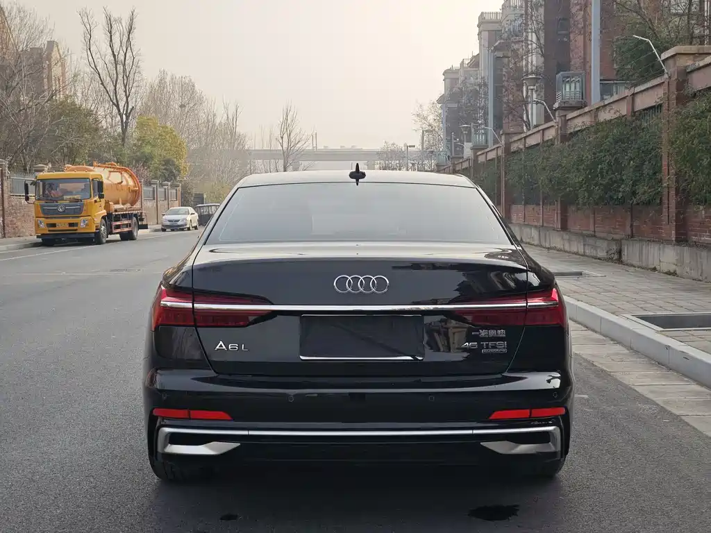 Audi A6L 2023 — фото 9