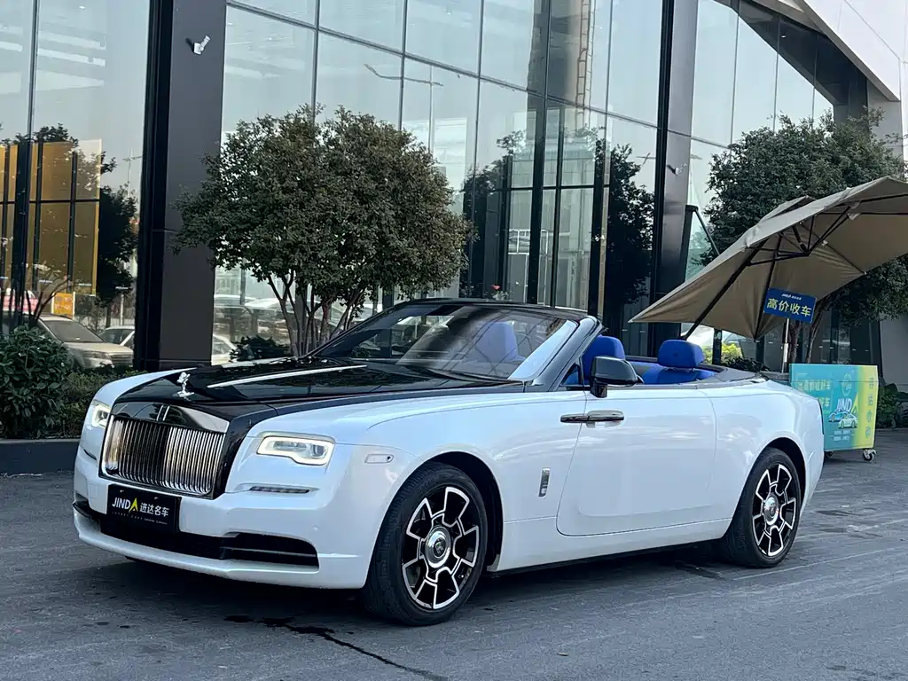 Rolls-Royce Dawn 2021 — фото 1
