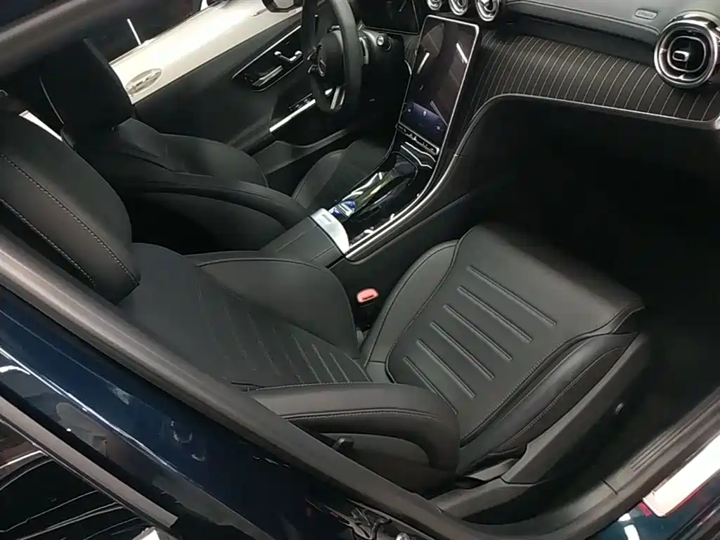 Mercedes-Benz C-Class 2023 — фото 25