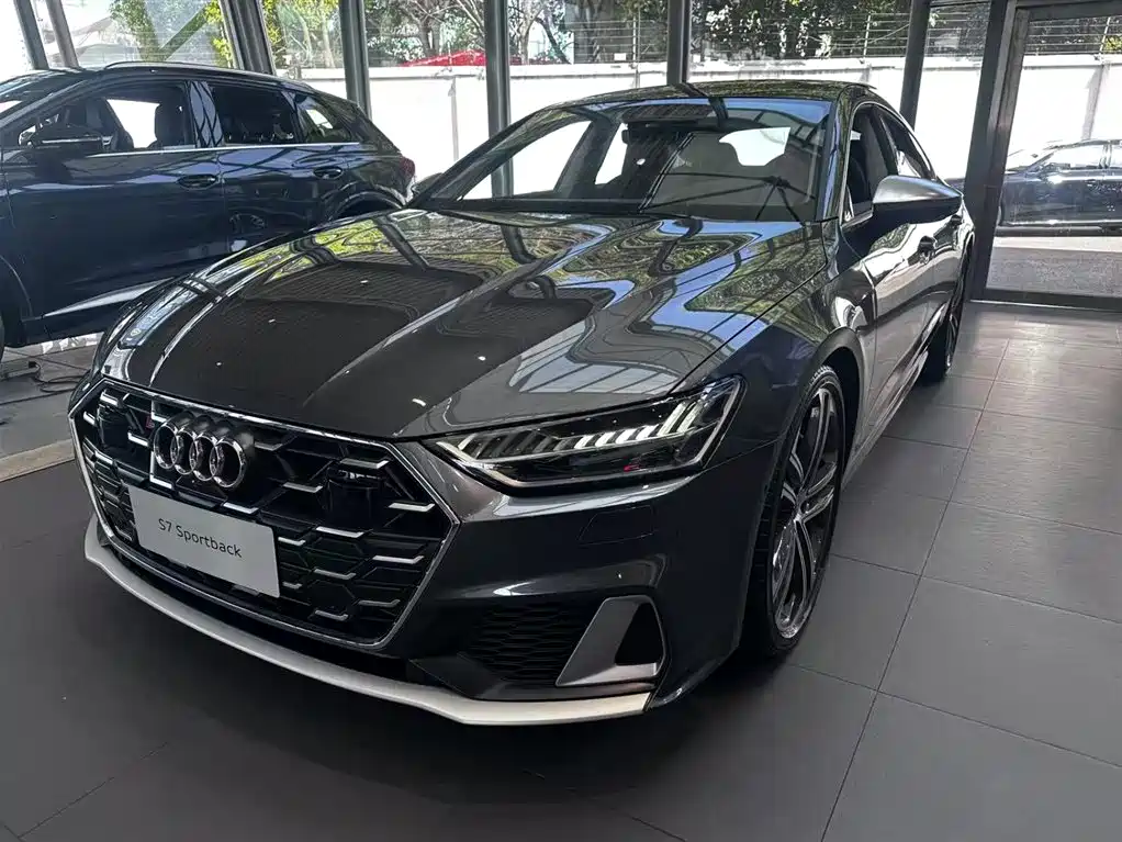 Audi S7 2025 — фото 1