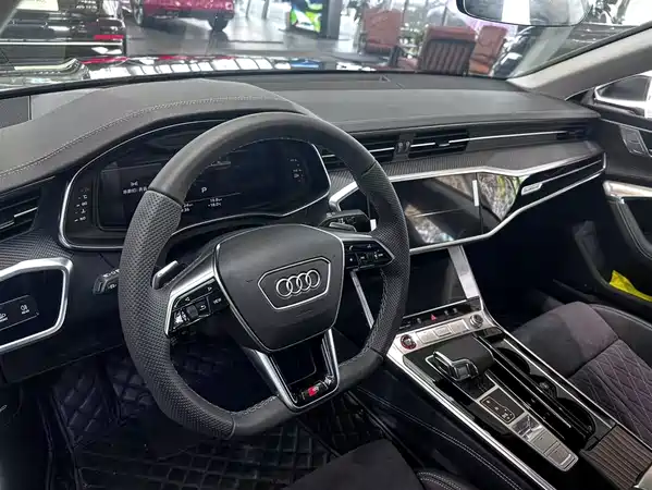 Audi S7 2025