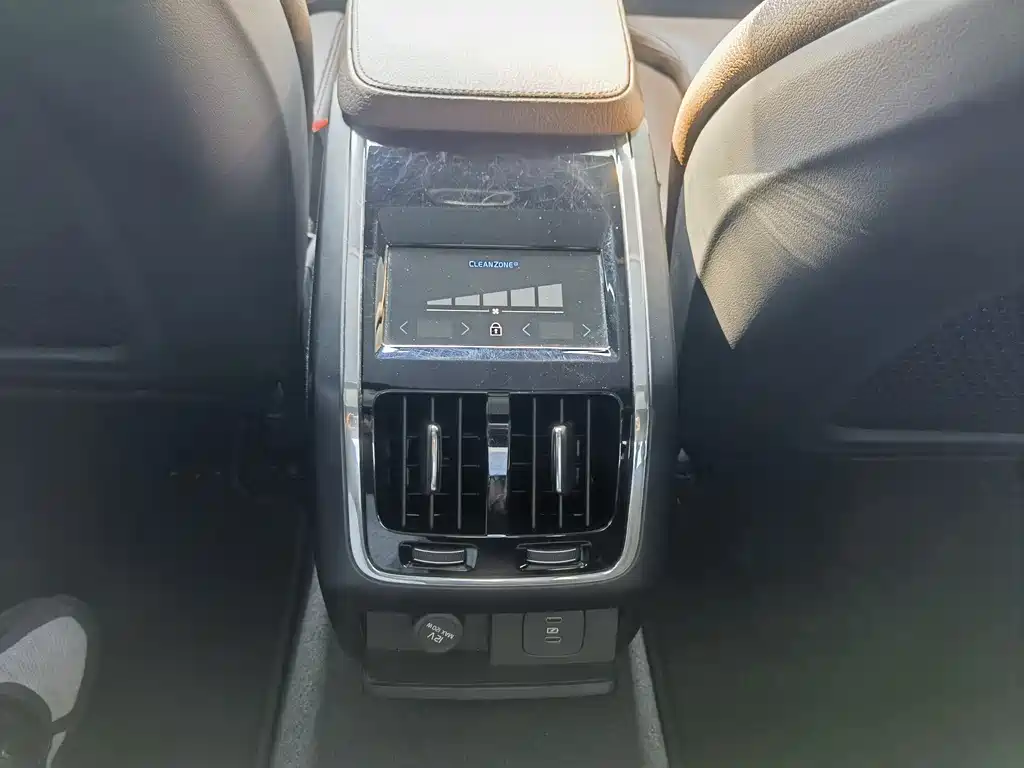 Volvo S90 2021 — фото 12