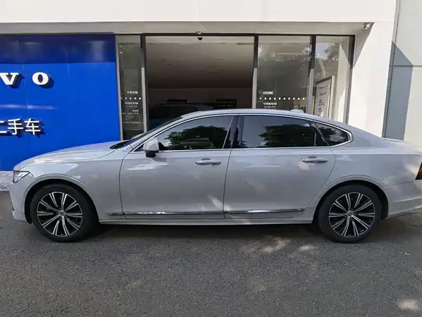 Volvo S90 2021