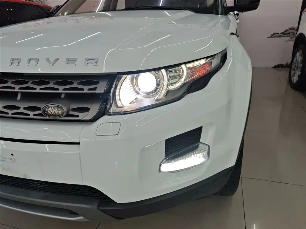Land Rover Evoque 2016 — фото 18