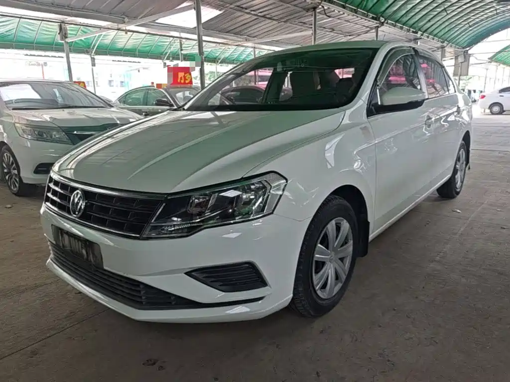 Volkswagen Jetta 2018 — фото 1