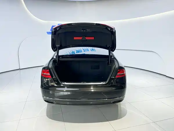 Audi A8 2016
