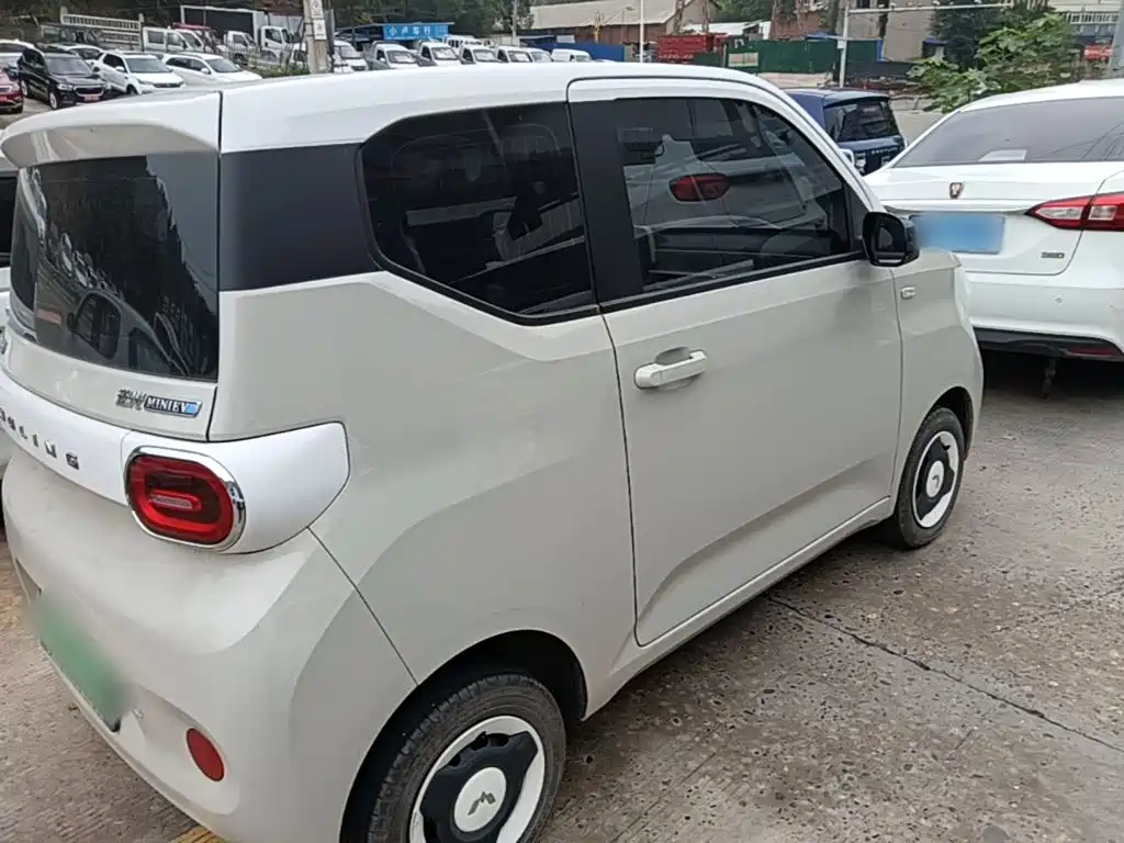 Wuling MINIEV 2024