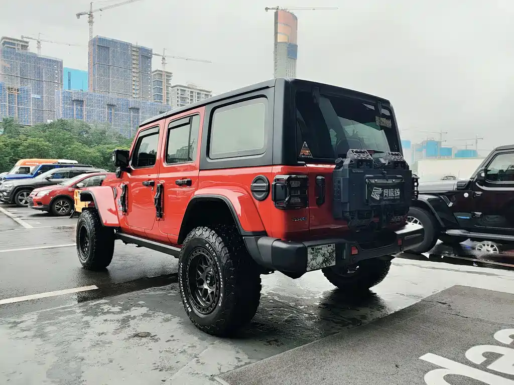Jeep Wrangler PHEV 2023 — фото 15