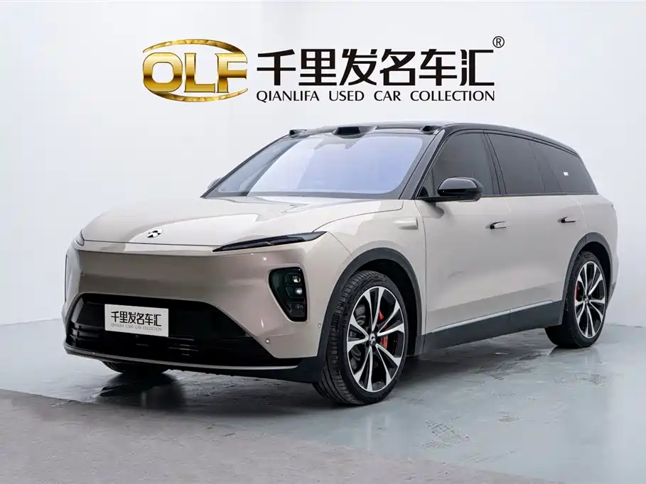 NIO ES8 2024