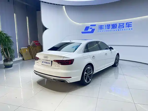 Audi A4L 2019