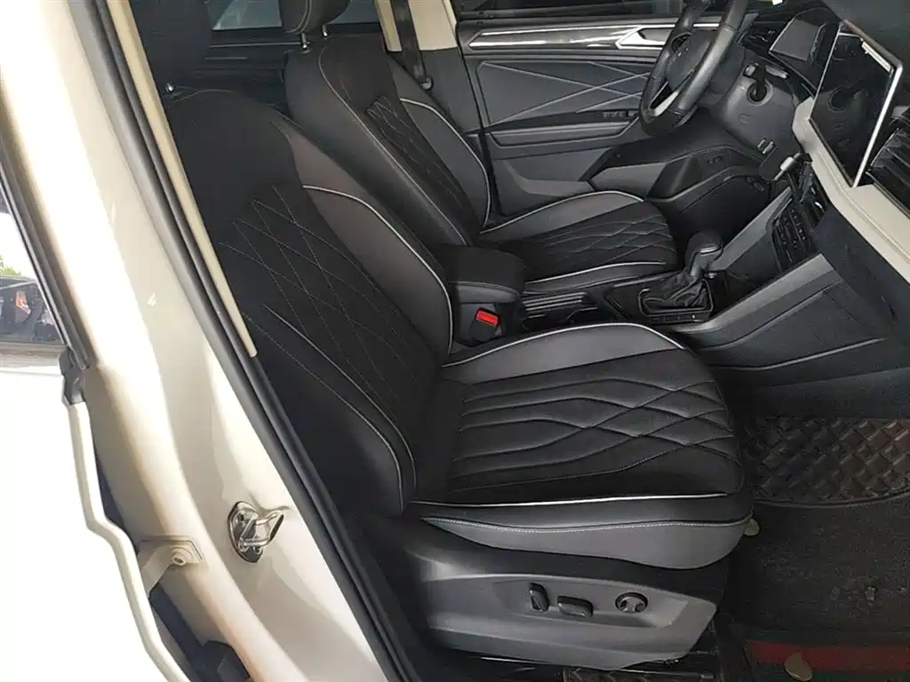 Volkswagen Tiguan L 2022 — фото 25