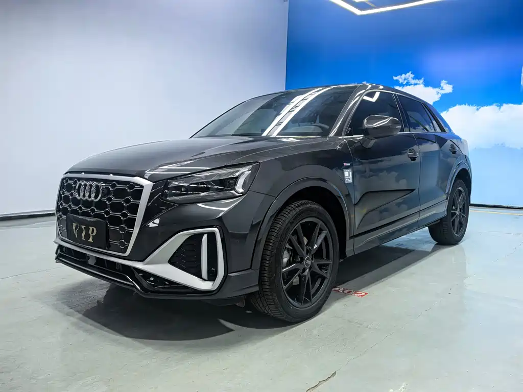 Audi Q2L 2022 — фото 3