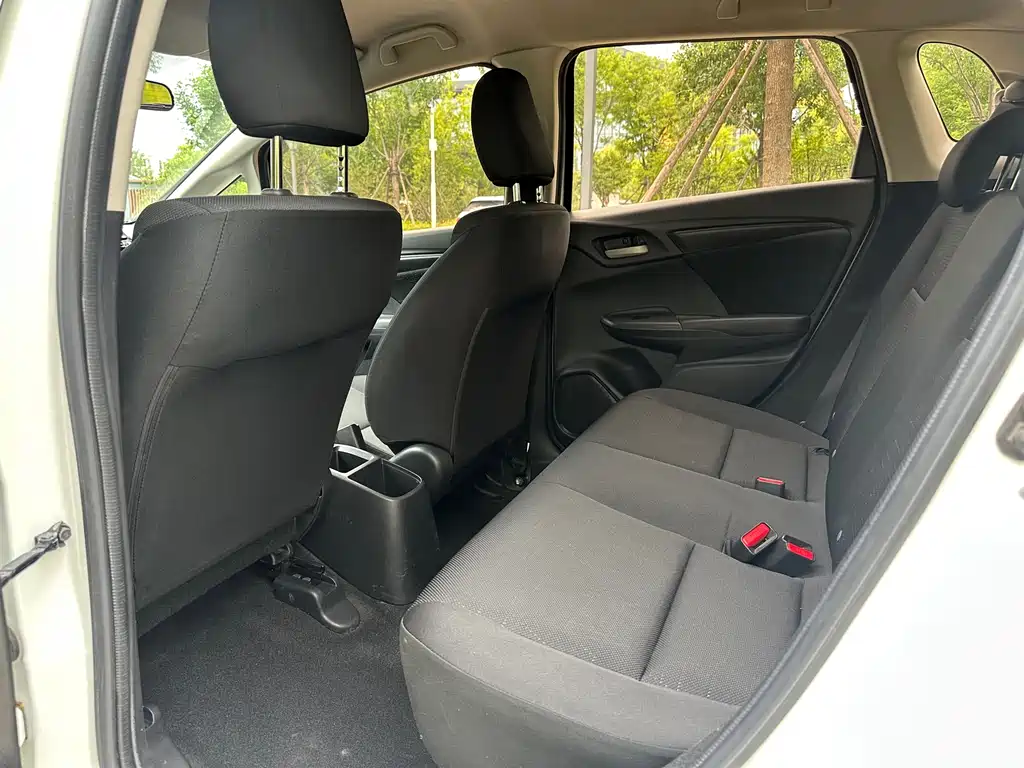 Honda Fit 2015 — фото 6