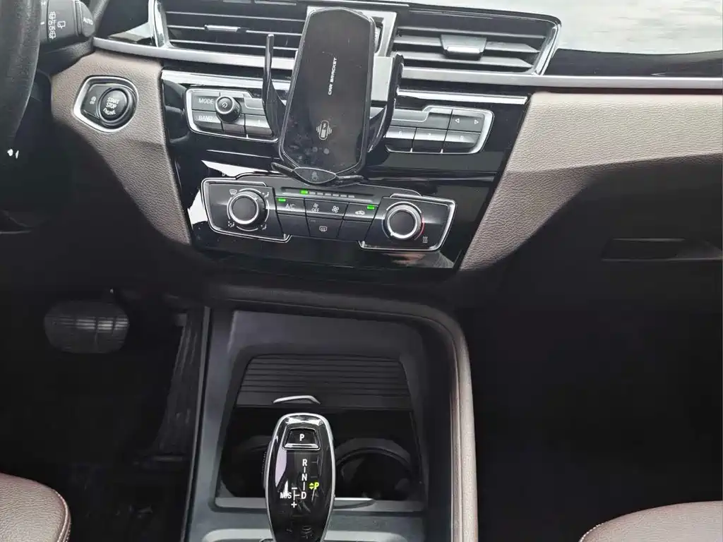 BMW X1 2021 — фото 14