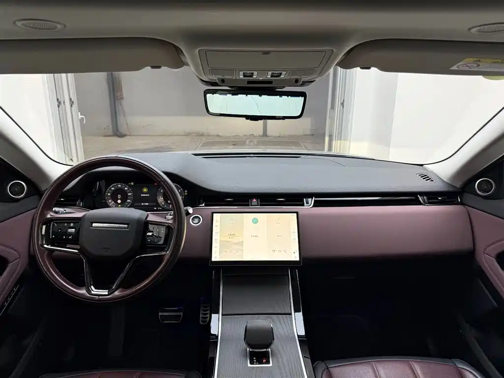 Land Rover Evoque 2024 — фото 16