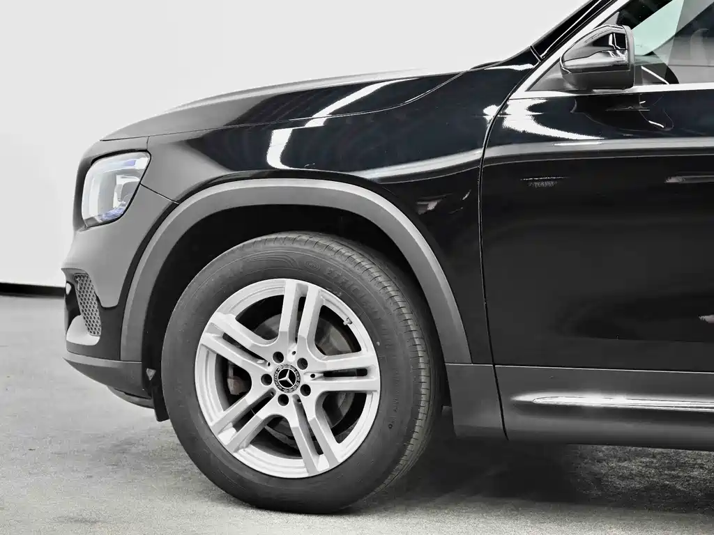 Mercedes-Benz GLB 2023 — фото 23
