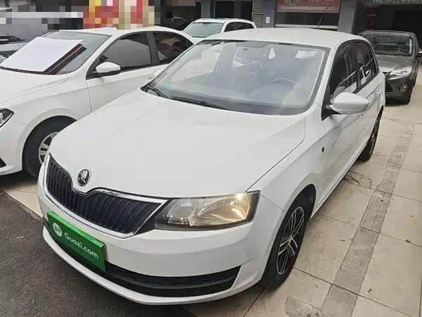 Skoda Rapid Spaceback 2016