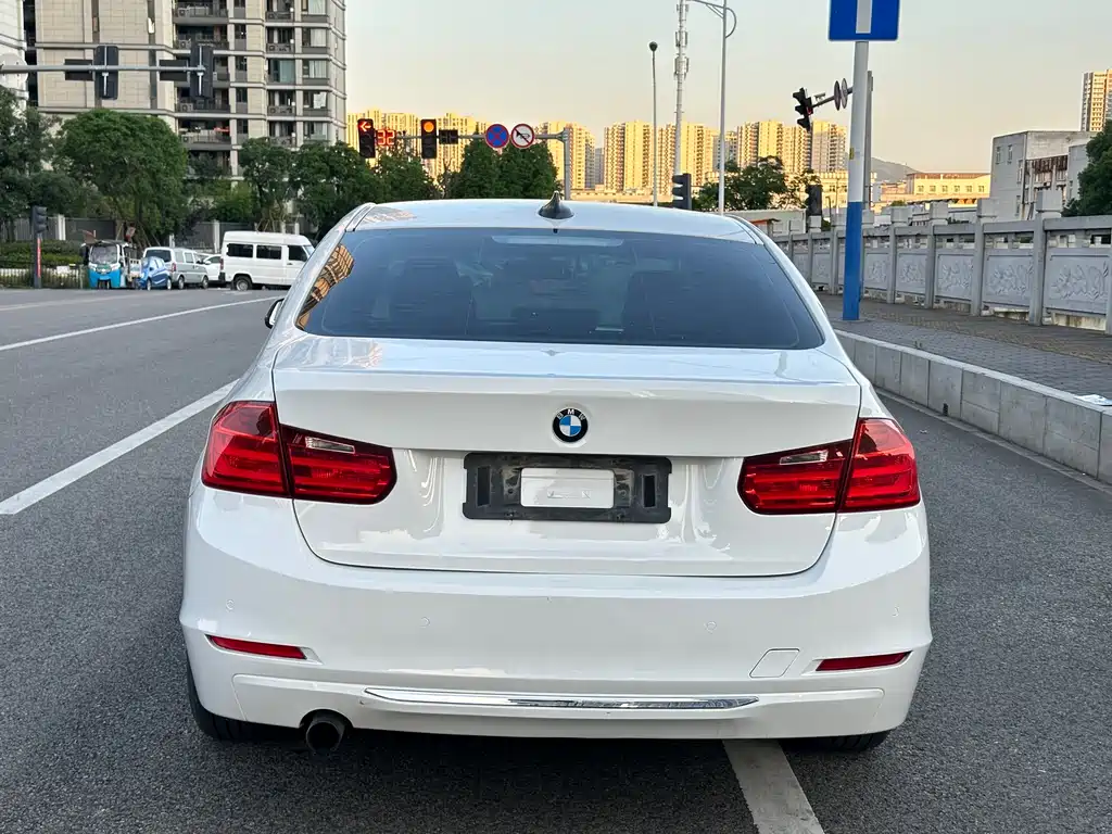 BMW 3 Series 2015 — фото 5