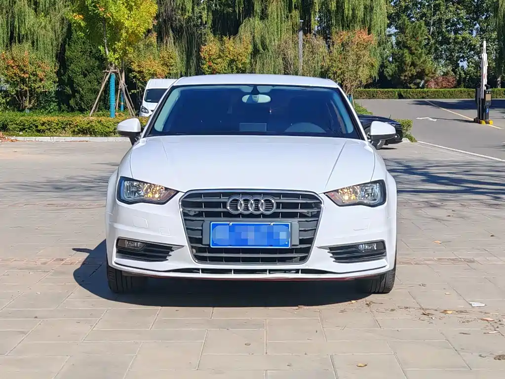 Audi A3 2015 — фото 2