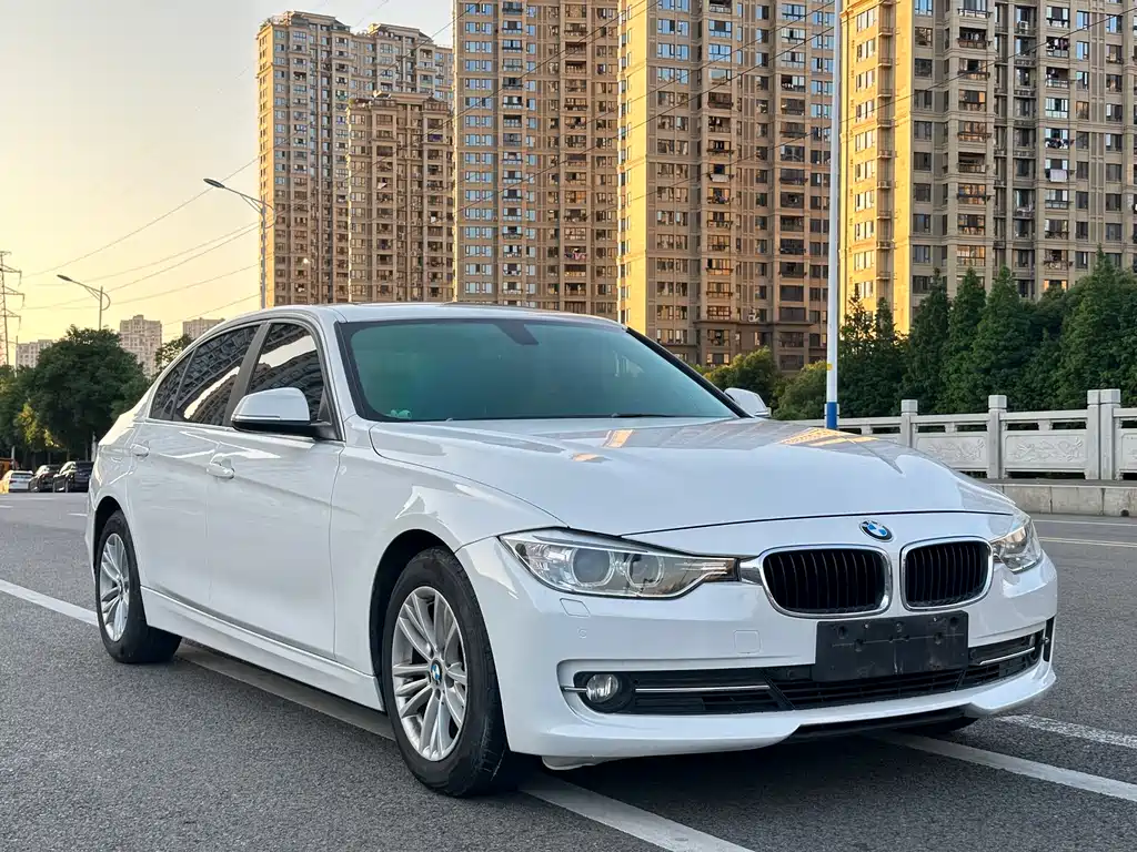 BMW 3 Series 2015 — фото 4
