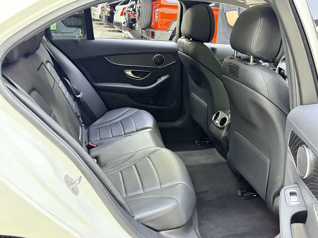 Mercedes-Benz C-Class 2016 — фото 15