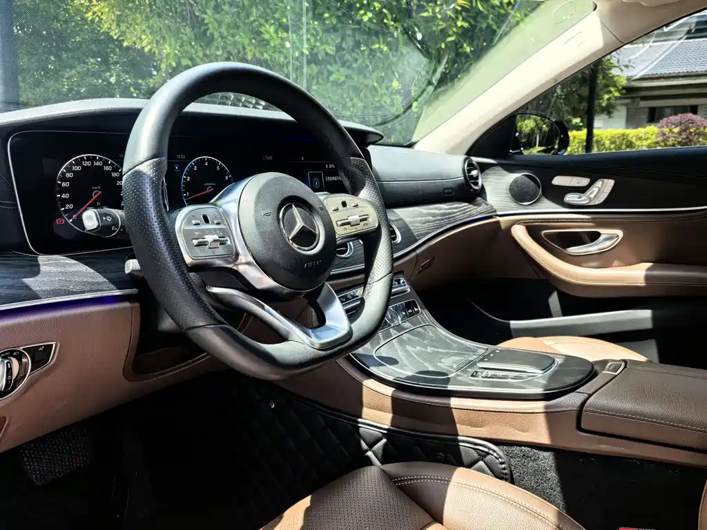 Mercedes-Benz E-Class 2019 — фото 8