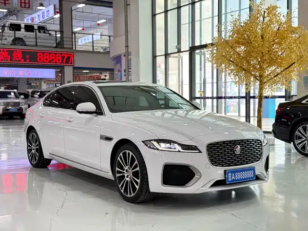 Jaguar XFL 2025