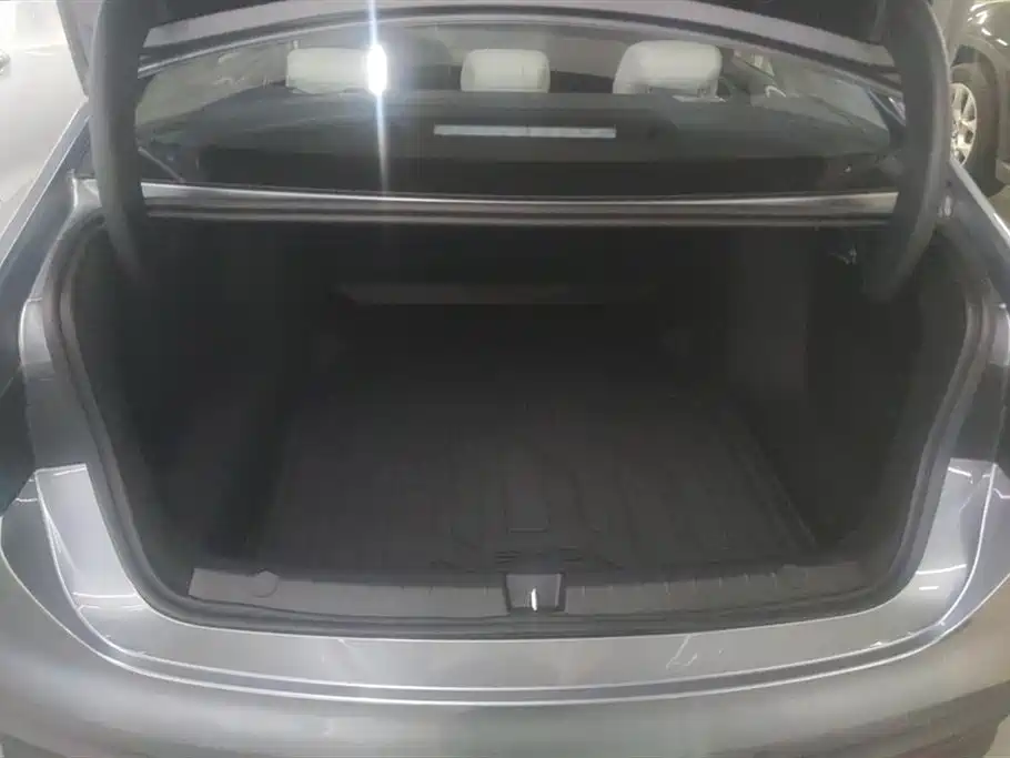 BYD Seal 05 DM-i 2025 — фото 4