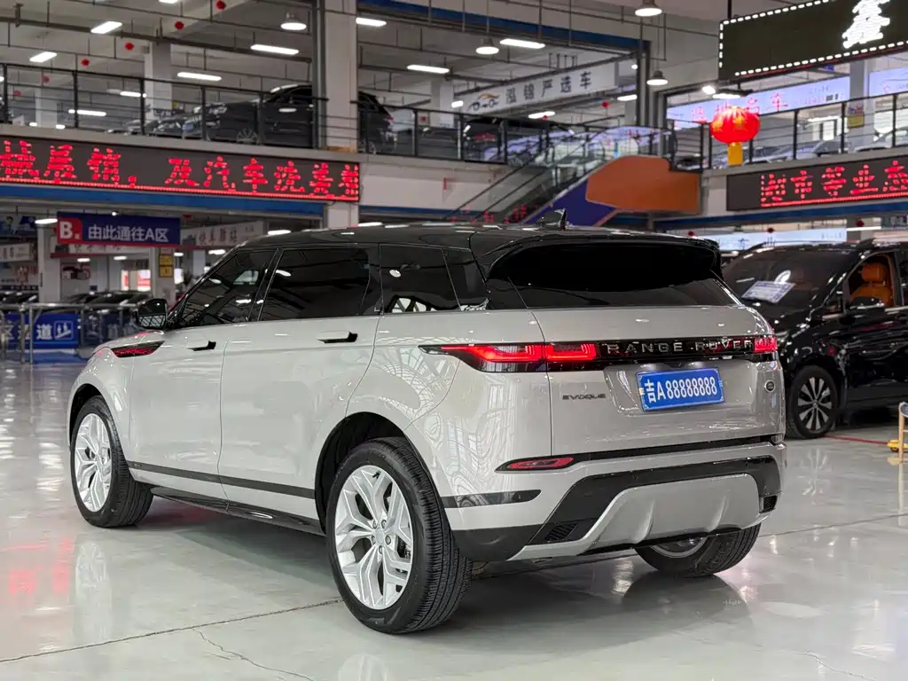 Land Rover Evoque 2022 — фото 4