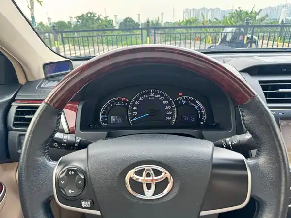 Toyota Camry 2013
