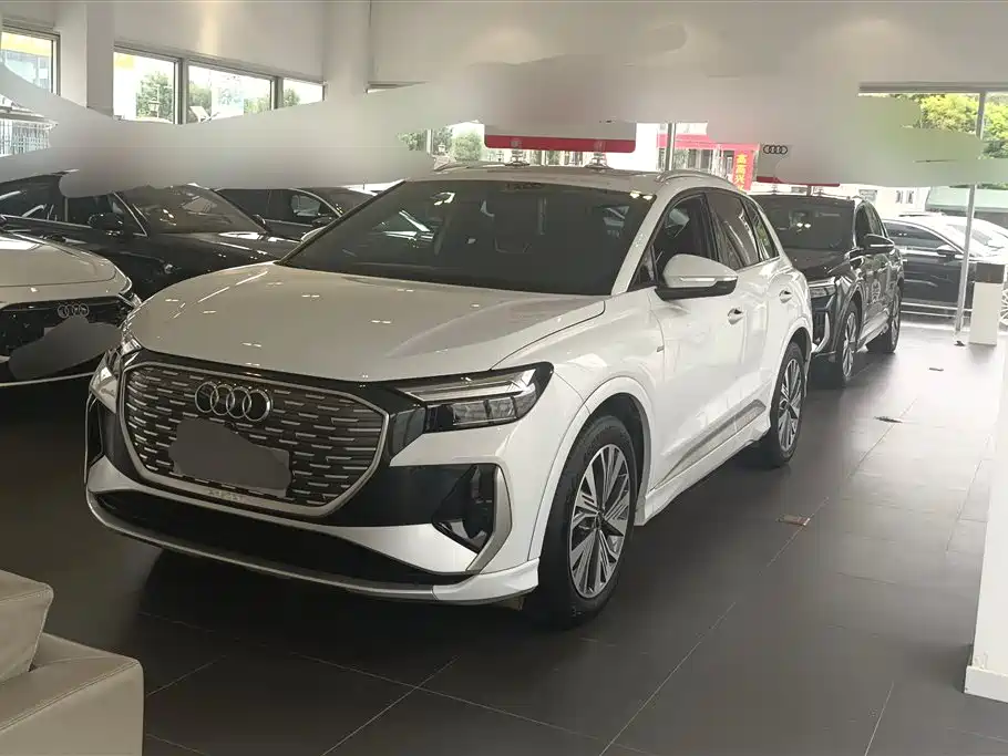 Audi Q4 e-tron 2023