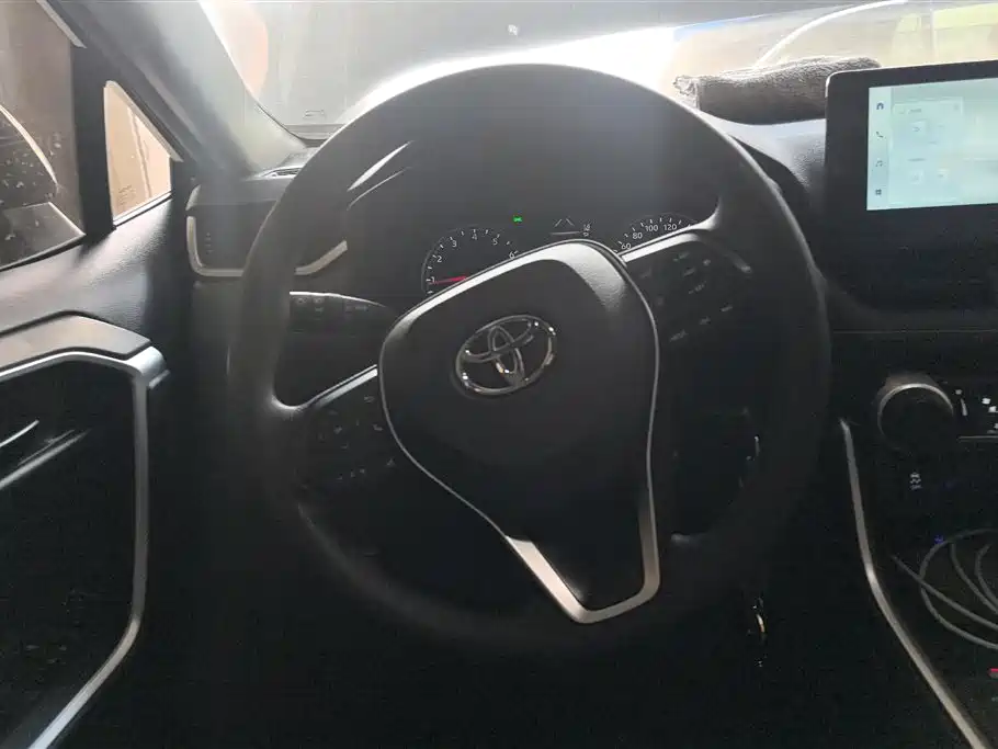 Toyota Wildlander 2025 — фото 15