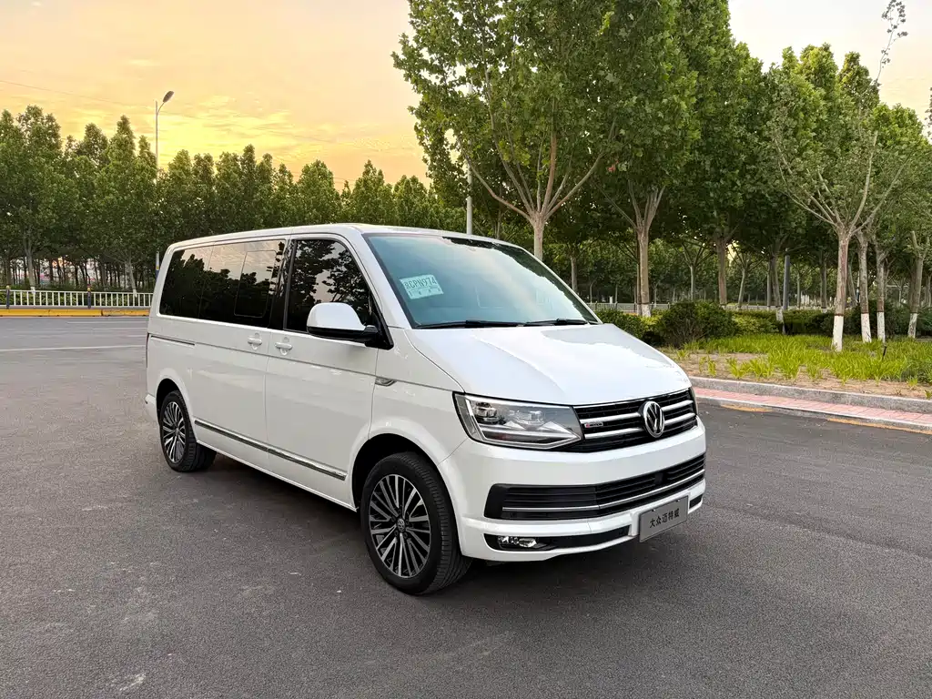 Volkswagen Multivan 2019 — фото 3