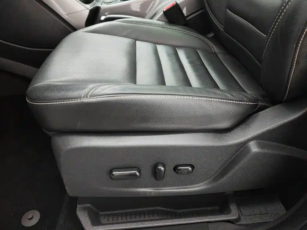 Ford Kuga 2015 — фото 20