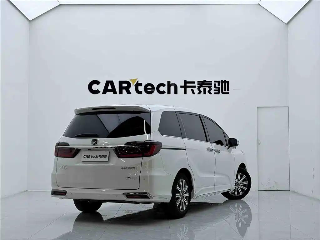 Honda Odyssey 2024 — фото 3