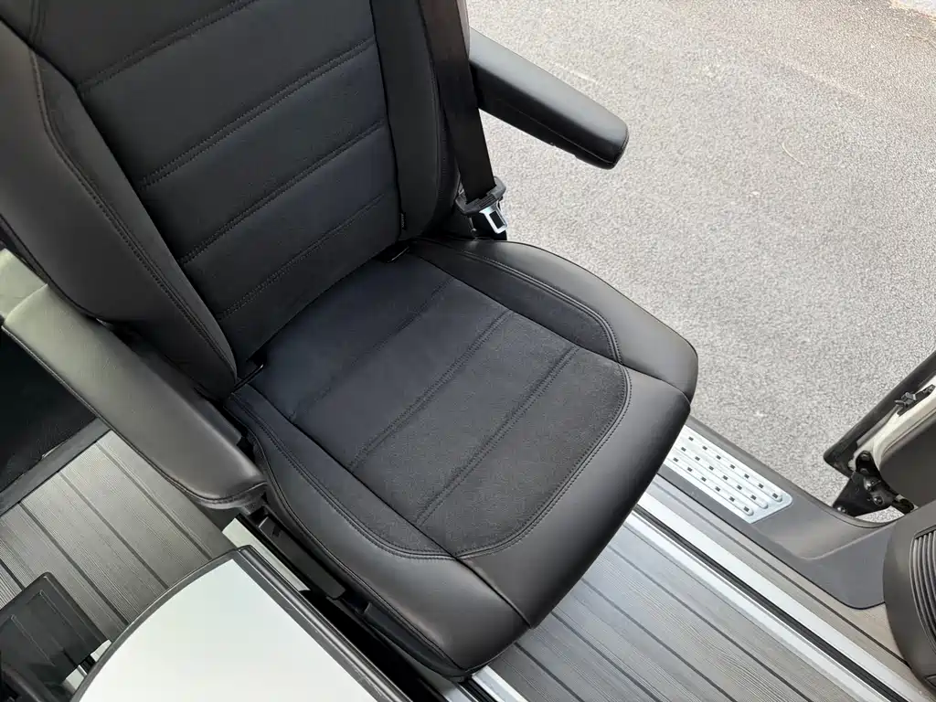 Volkswagen Multivan 2019 — фото 16