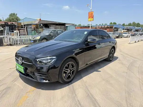Mercedes-Benz E-Class 2022