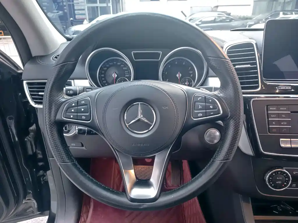 Mercedes-Benz GLS 2019 — фото 14