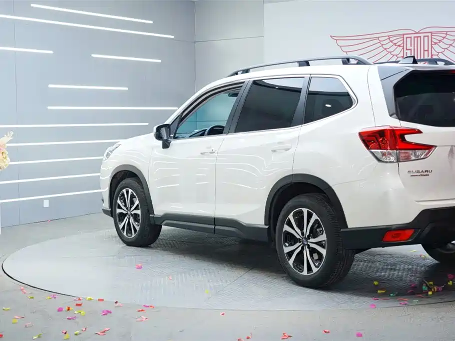 Subaru Forester 2024 — фото 5
