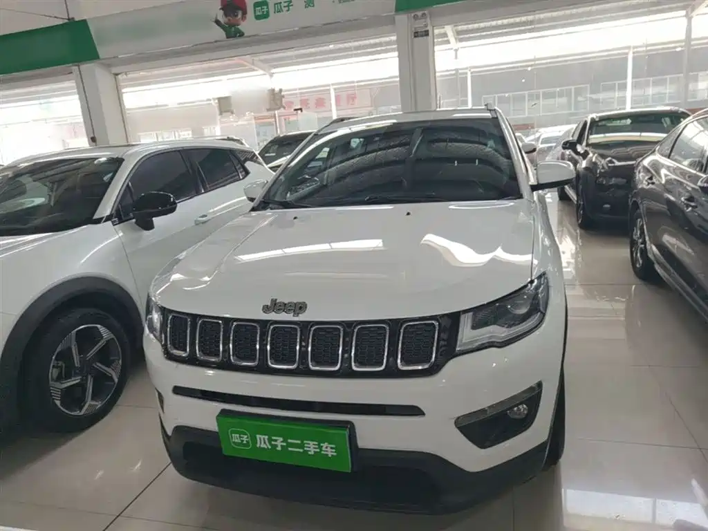 Jeep Compass 2018 — фото 3