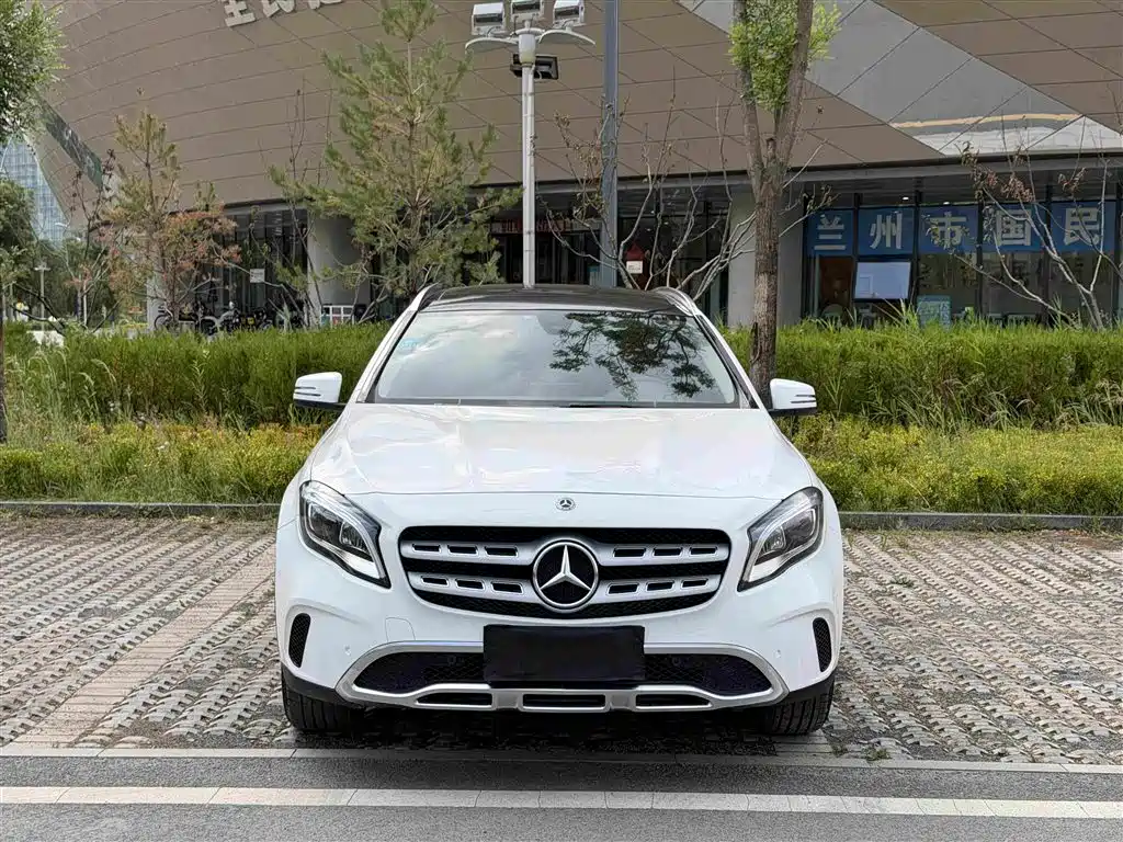 Mercedes-Benz GLA 2017 — фото 2