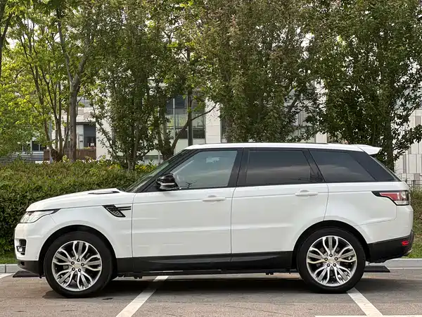 Land Rover Range Rover Sport 2014