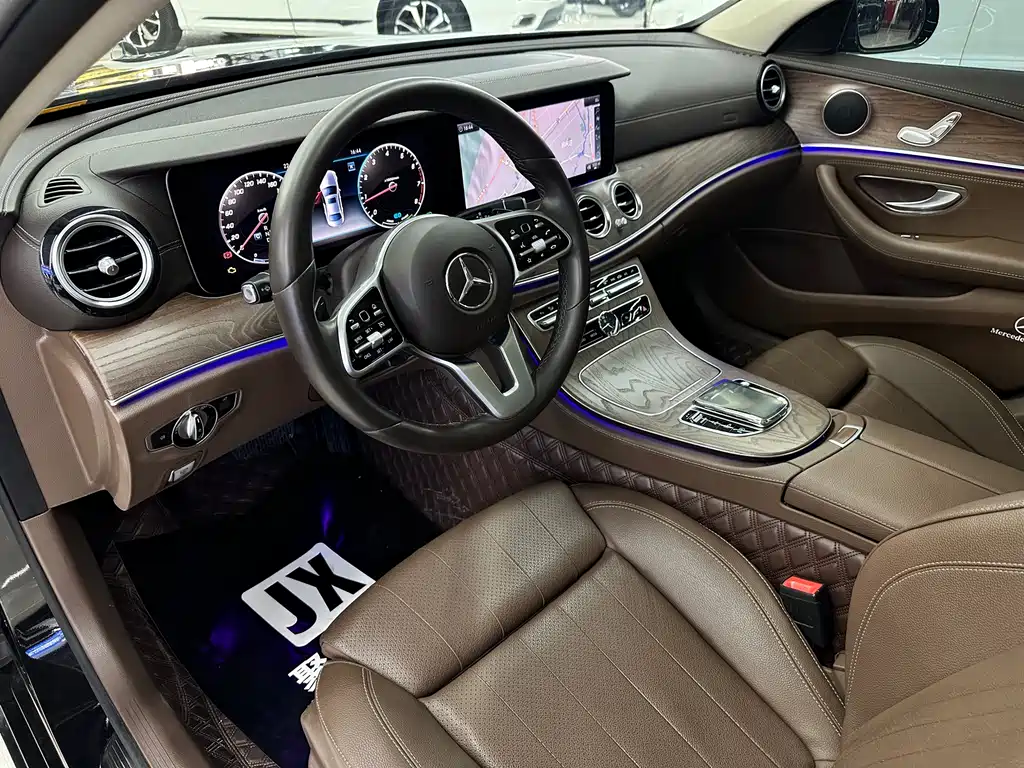 Mercedes-Benz E-Class 2020 — фото 4