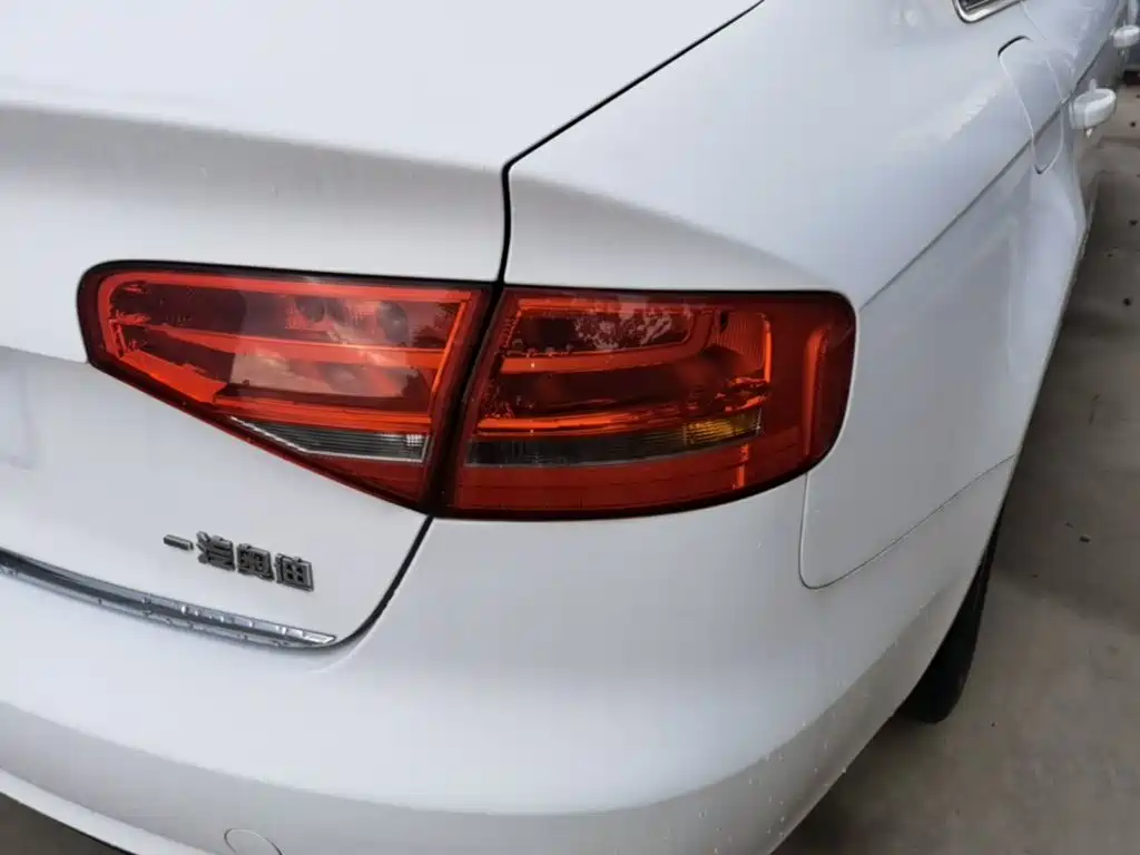 Audi A4L 2015 — фото 8