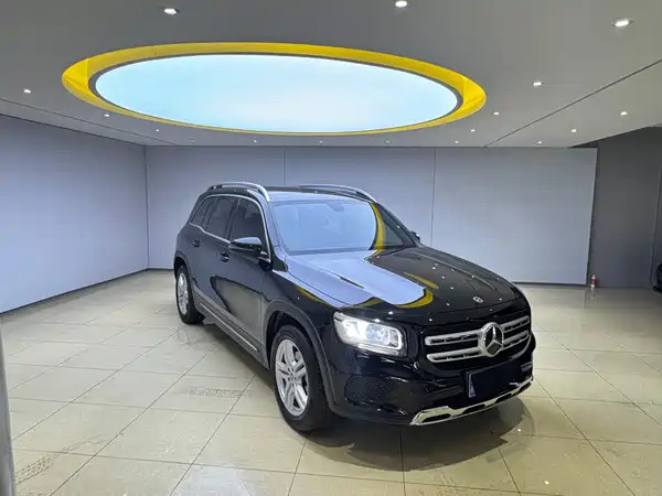 Mercedes-Benz GLB 2021